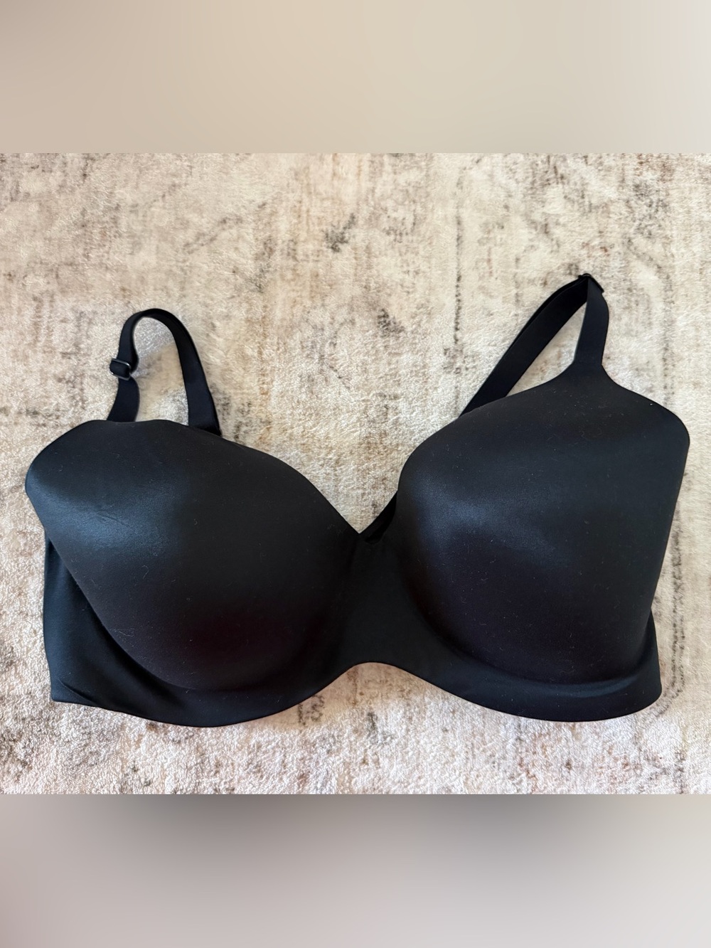 Victoria’s Secret Perfect Coverage Bra 40DDD Black Lined Underwire